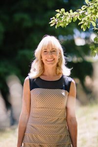 Glennys Logan - Marriage Celebrant Queenstown, Cromwell & Wanaka